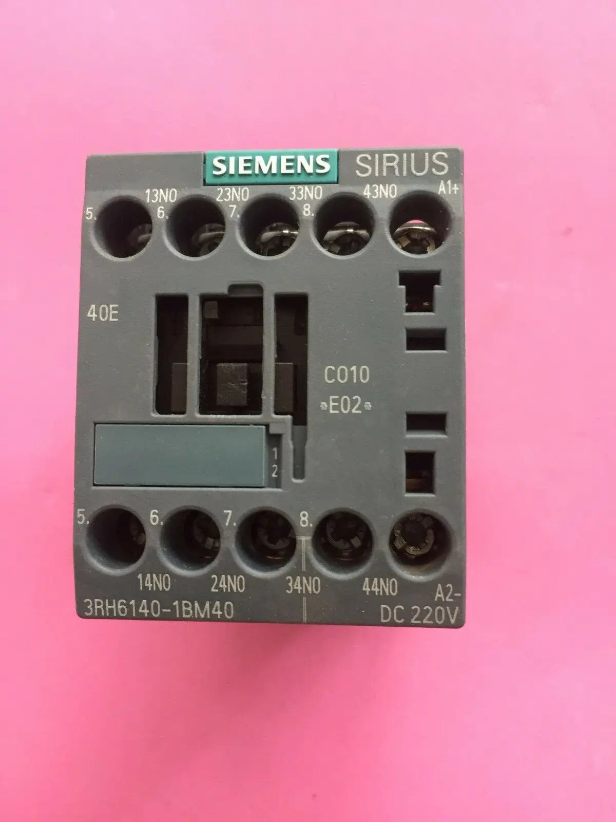 1pc     Siemens   3RH6140-1BM40   DC220V  Intermediate  relay   free shipping