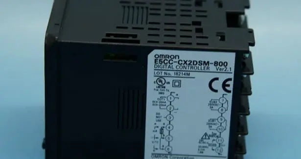 E5CC-CX2DSM-800 E5CCCX2DSM800 NEW OMRON Temperature Controller free shipping