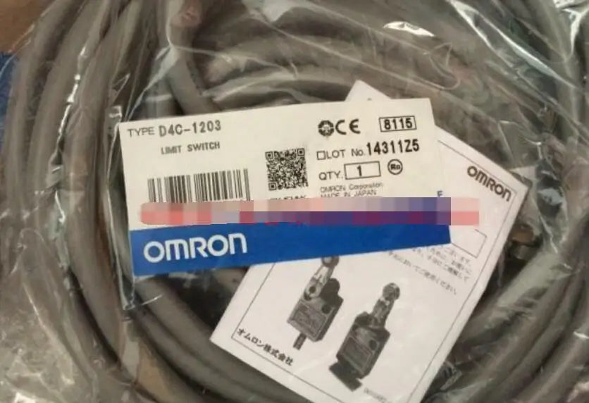 D4C-1203 D4C1203 new OMRON Limit Switch free shipping