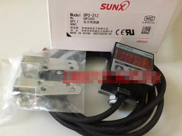DP2-21Z DP2 21Z New in box SUNX Pressure Sensor free shipping