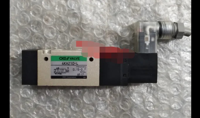 1PC  USED   CKD   4KA210-L     free  shipping