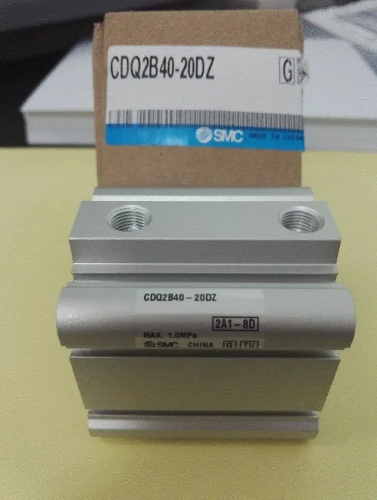 New  SMC  CDQ2B40-20DZ  cylinder  free shipping