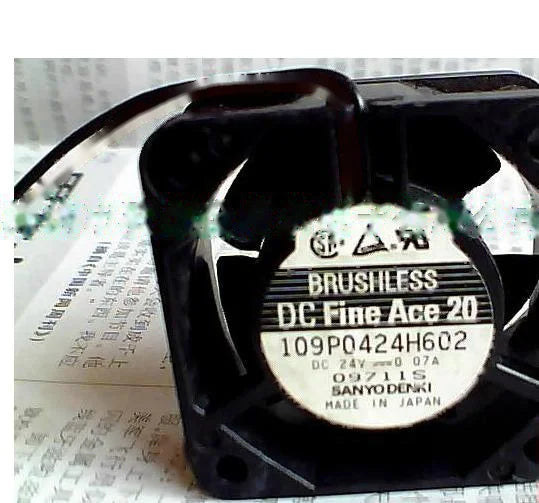 1pc new fan 109P0424H602 24V SANYO 40*40*20 freeship