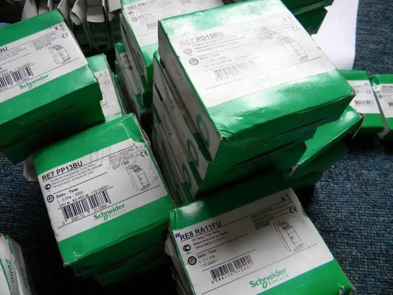 RE7PD13BU 1PC NEW Schneider
