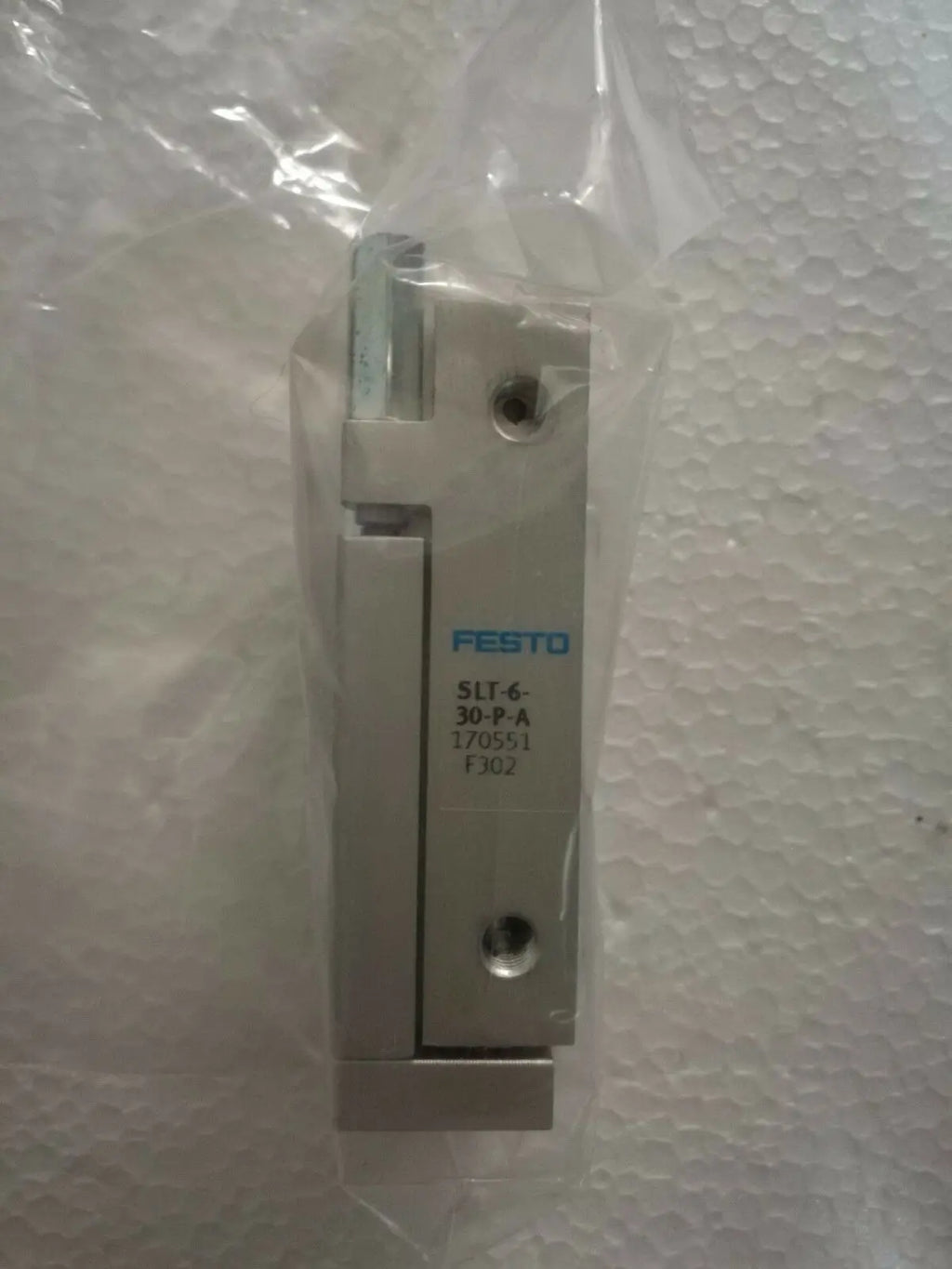 SLT-6-30-P-A SLT630PA 170551F302 Festo cylinders NEW