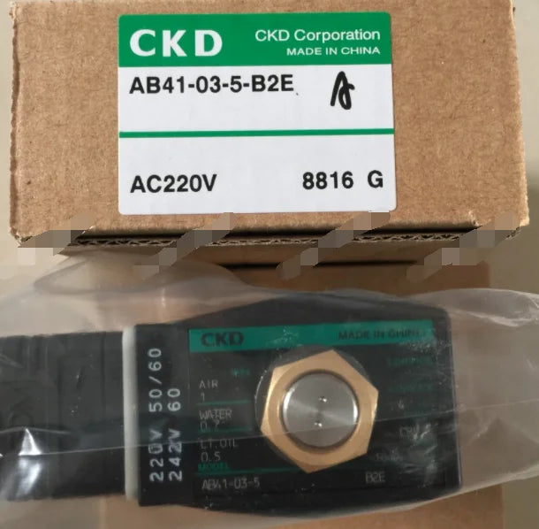1PC  NEW  CKD  AB41-03-5-B2E-AC220V   AB41-03-5-B2E  AC220V  free  shipping