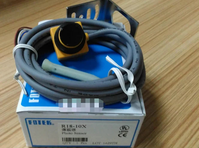 R18-10X R1810X 1PC NEW FOTEK Photoelectric Sensor free ship