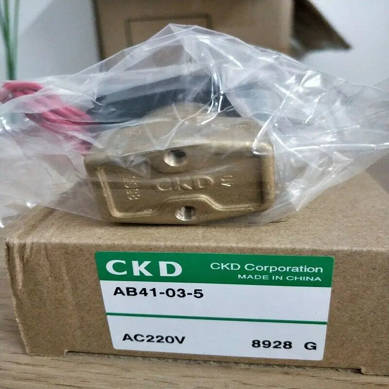 1PC  NEW  CKD   AB41-03-5-AC220V  AB41-03-5   AC220V   free  shipping
