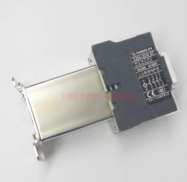 1PC  NEW   Tianshui 213   CJX4-3210DT   AC220V  free  shipping