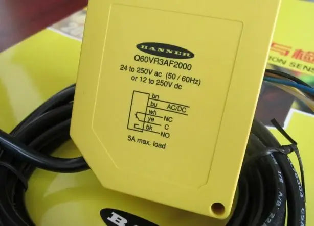 Q60VR3AF2000 1PCS NEW BANNER Photoelectric Switch free shipping