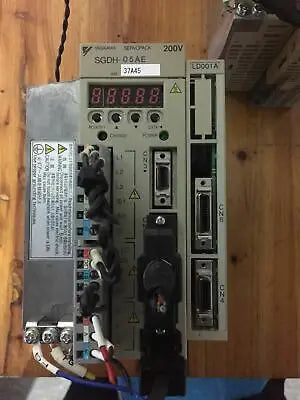 1pc new Yaskawa SGDH-05AE LD001