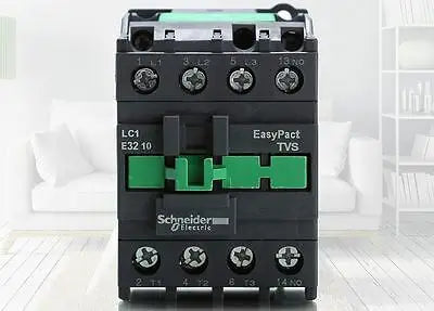 New Schneider LC1E3210M5N LC1-E3210M5N AC220V Contactor