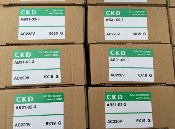 1PC  NEW  CKD   AB31-02-3-AC220V    AB31-02-3   AC220V   free  shipping