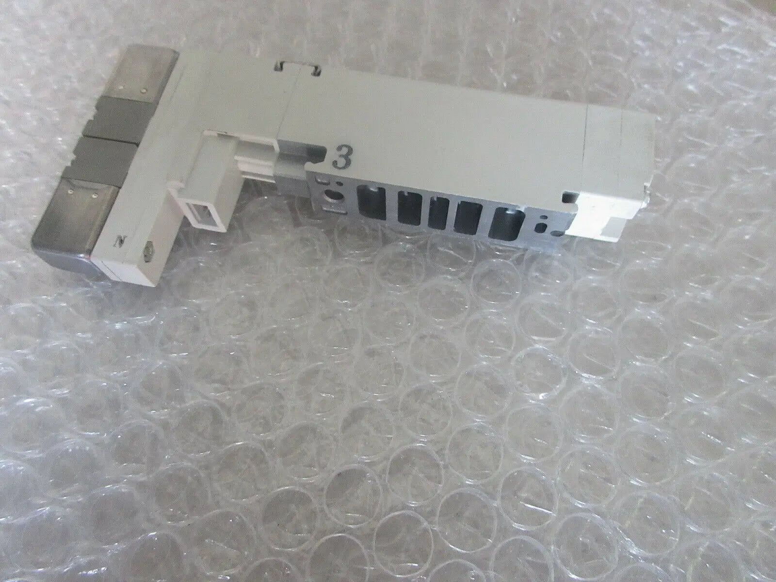 1PC NEW SMC VQ2300N-51 free shipping