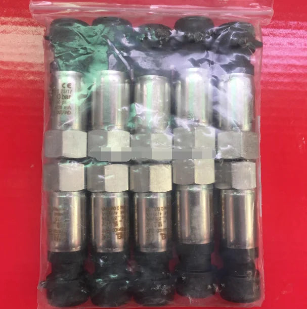1PC   NEW    CAREL   SPKT0041C0   0-18.2BAR      free  shipping