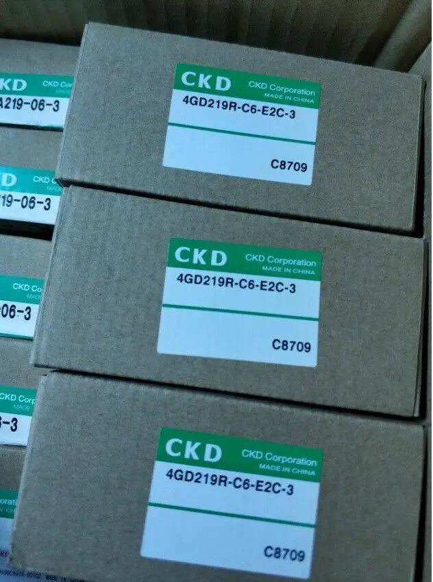 1PC  NEW  CKD    4GD219R-C6-E2C-3   free  shipping