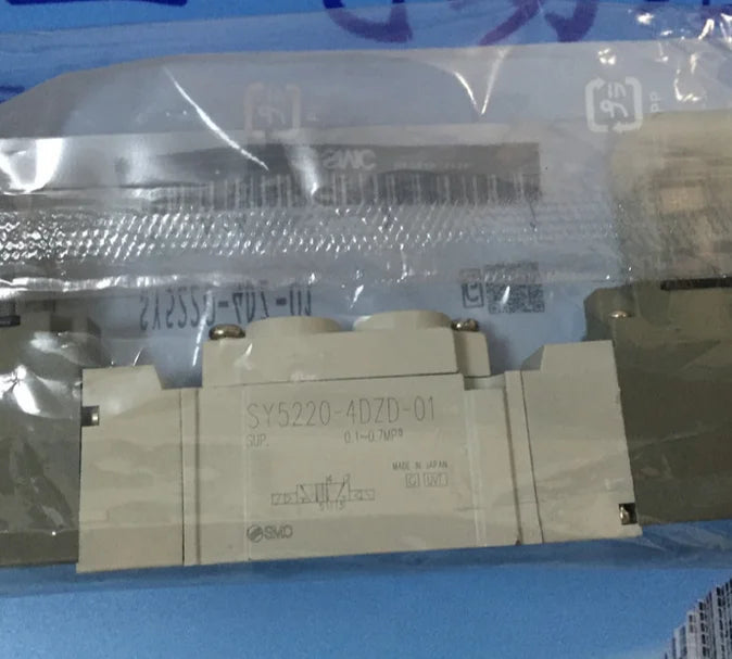 SY5220-4DZD-01 SY52204DZD01 1PC New SMC free shipping