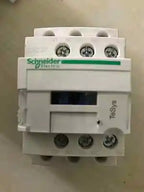 CA-D32M7C CAD32M7C 1Pcs NEW Schneider 220V Contactor free shipping