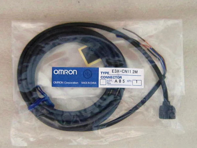 E3X-CN11 E3XCN11 1 pc new Omron fiber amplifier cable free shipping