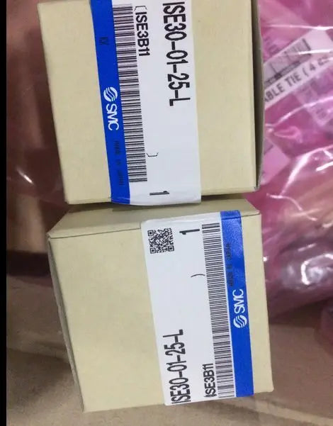 ISE30-01-25-L ISE30 01 25 L New SMC pressure switch free shipping