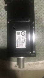 1pc new Yaskawa SGMJV-04ADA2C