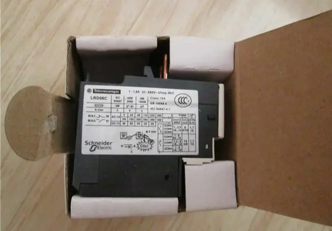 LR-D06C LRD06C 1PC New Schneider 1-1.6A Relay free shipping