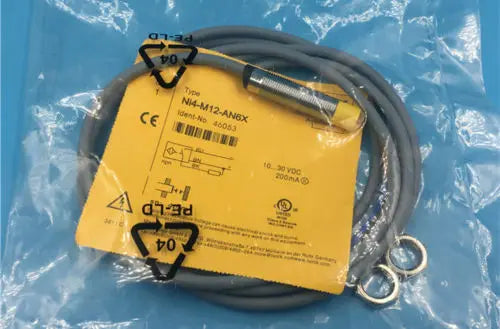 New TURCK NI4-M12-AN6X Proximity switch sensor free shipping
