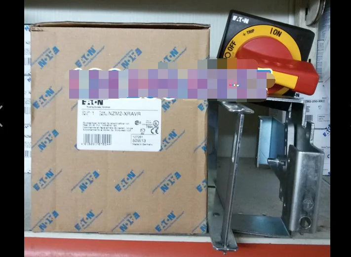 1PC NEW EATON MOELLER NZM2-XRAVR free shipping