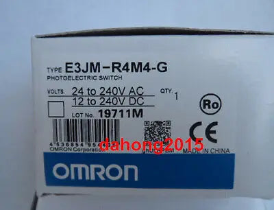 NEW IN BOX Omron Photoelectric Switch Sensor 24-240VAC/VDC E3JM-R4M4-G