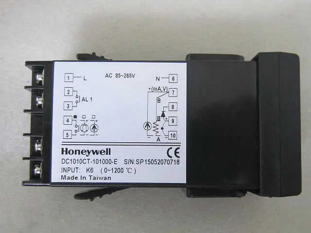 New  HONEYWELL  DC1010CT-101000-E   temperature controller  free shipping