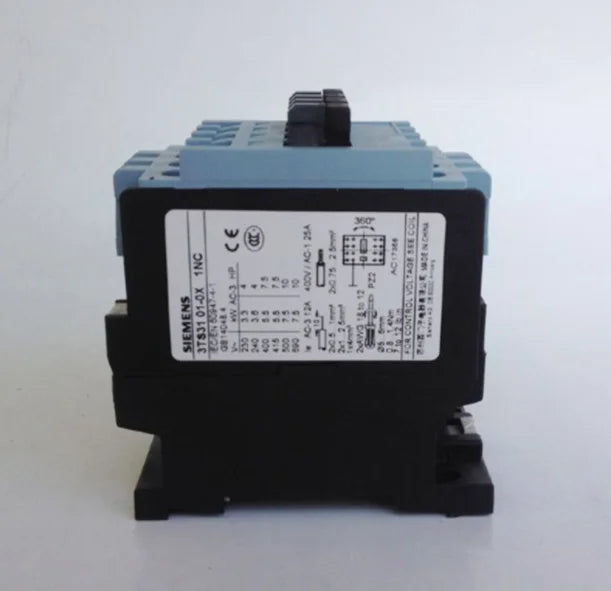 1PC  NEW   SIEMENS   3TS3101-0XN2  220V   free shipping
