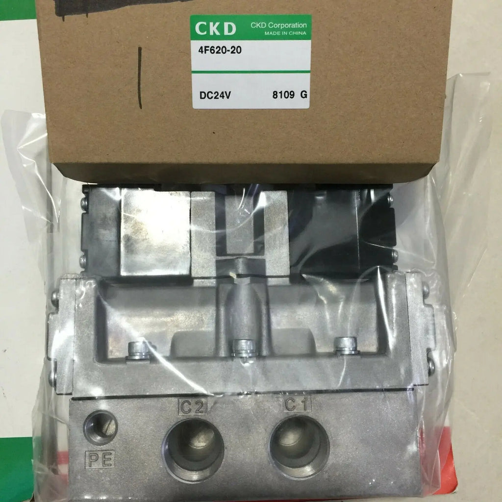 1PC  NEW  CKD  4F620-20-DC24V    4F620-20   DC24V   free  shipping