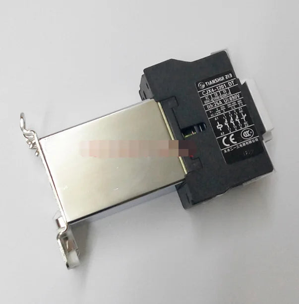1PC  NEW   Tianshui 213   CJX4-1201DT   DC220V   free  shipping