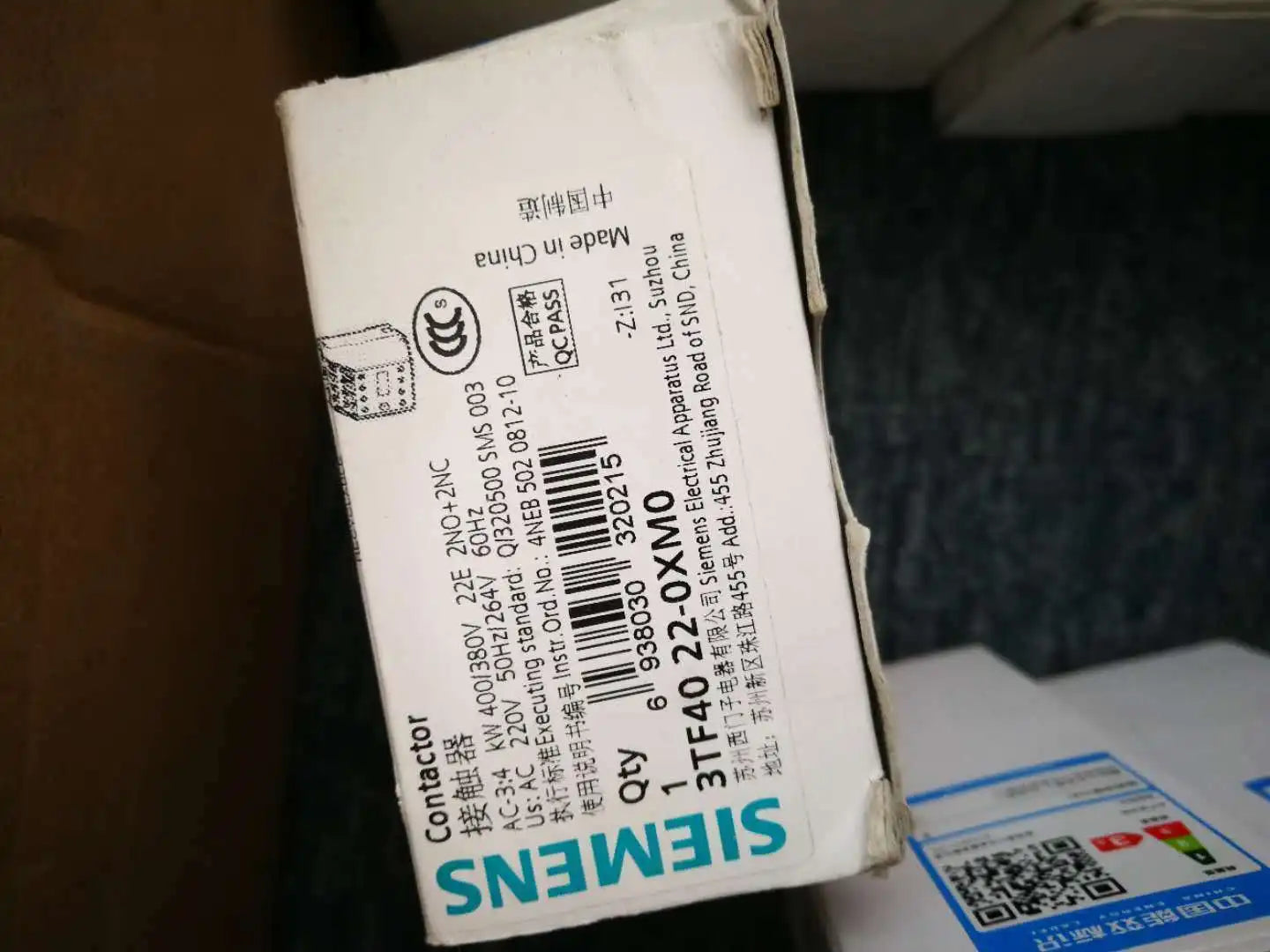 New SIEMENS 3TF4022-0XM0 Ac contactor free shipping