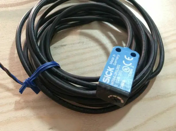 WTB4-3N1361 WTB43N1361 1PCS NEW SICK Photoelectric Switch free shipping