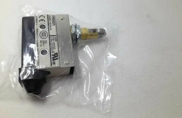 D4MC-5040-N D4MC 5040 N NEW in box Omron Limit Switch free shipping