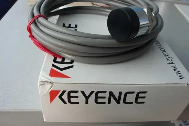 New in box Keyence proximity sensor EX-422 EX 422 free shipping