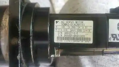 1pc new Yaskawa SGMAS-01ACAH161 100W