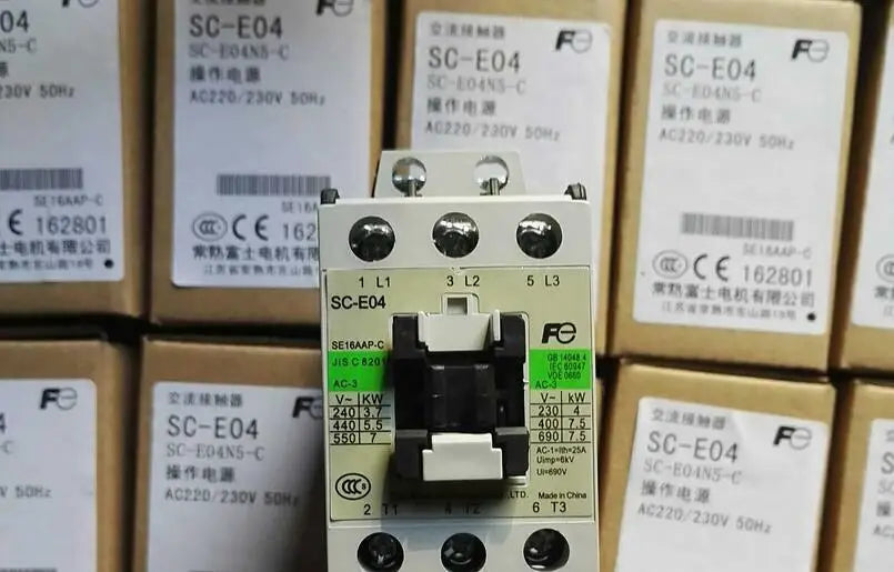 SC-E04 SCE04 220VAC 1PC FUJI Contactor New