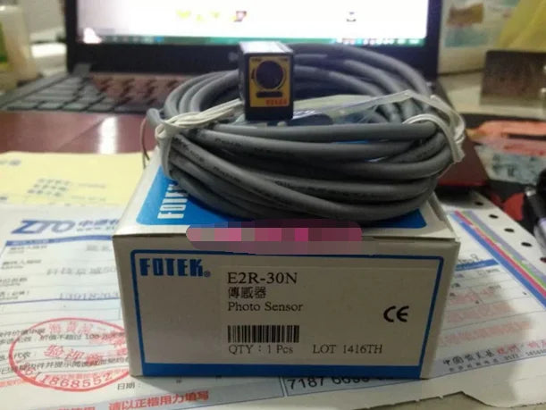 E2R-30N E2R30N 1PC NEW FOTEK Photoelectric Sensor free ship