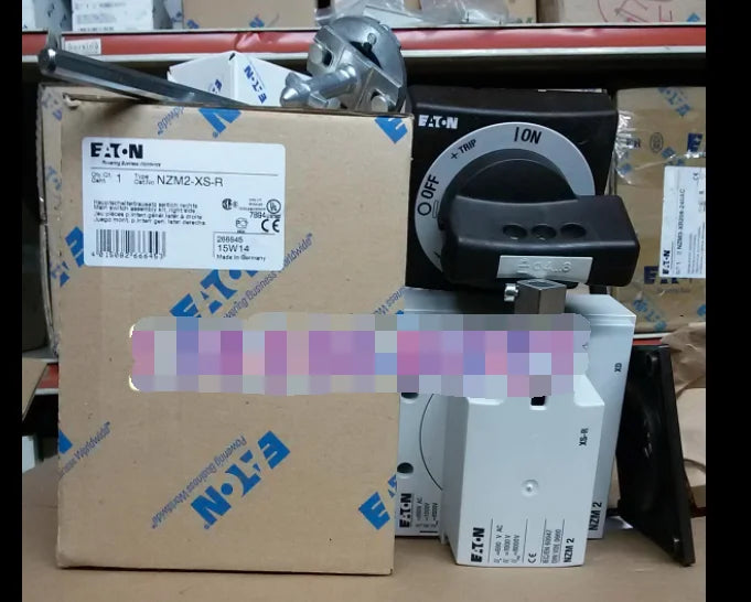 1PC  NEW   EATON  MOELLER  NZM2-XS-R   free shipping