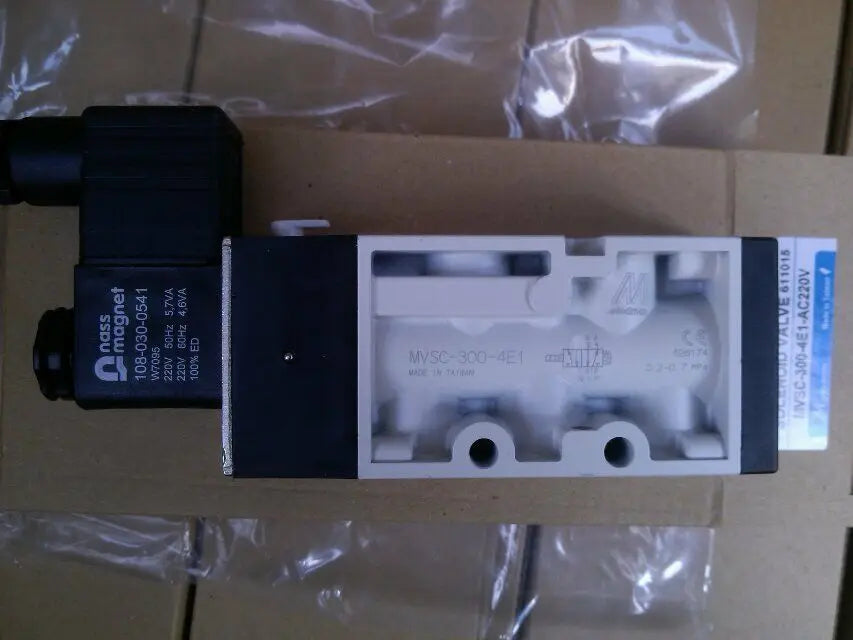 New MINDMAN Solenoid Valve MVSC-300-4E1-AC220V MVSC-300-4E1  free shipping