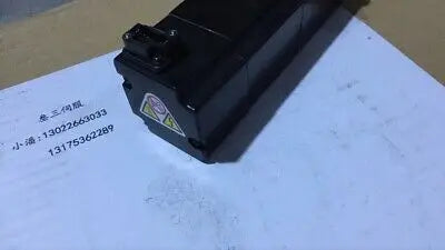 1pc new Yaskawa SGMJV-01ADA2C