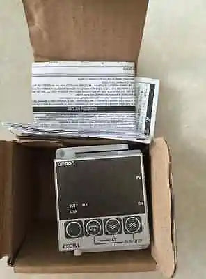 E5CWL-R1TC New Omron Temperature Controller 100-240VAC free shipping
