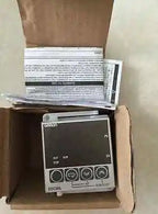 E5CWL-R1TC New Omron Temperature Controller 100-240VAC free shipping