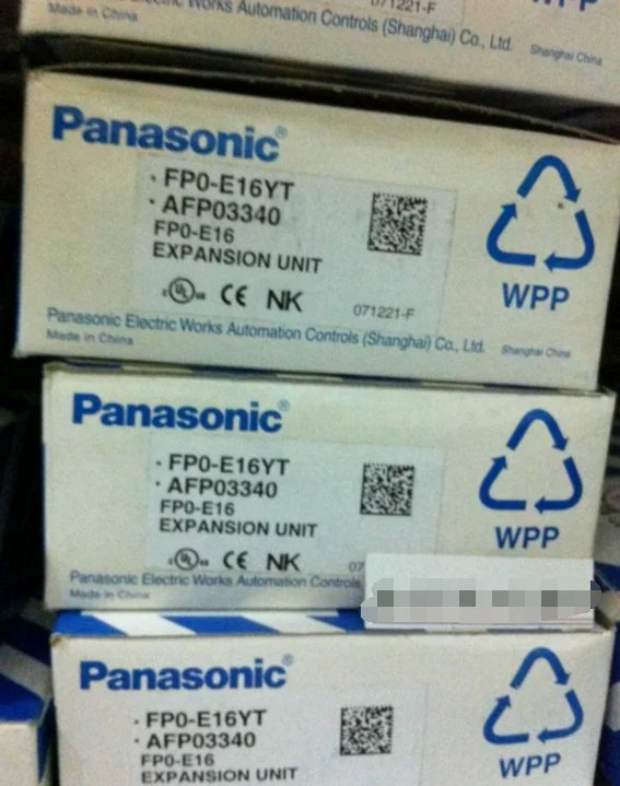 FP0-E16YT FP0E16YT 1PC NEW Panasonic / SUNX PLC expansion module free ship