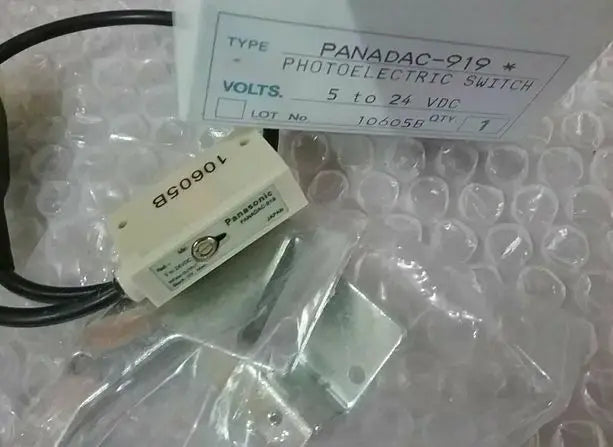 PANADAC-919 PANADAC919 New Panasonic Photoelectric Switch free shipping