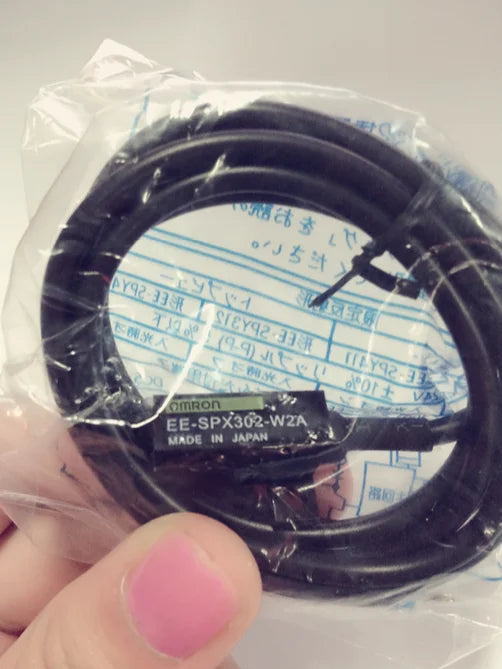 EE-SPX302-W2A EESPX302W2A 1PCS NEW Omron Photo Micro Sensor with cable