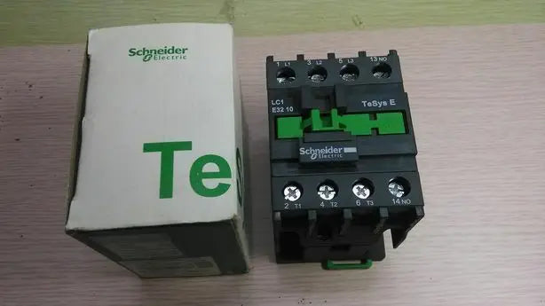 LC1-E3210F5N LC1E3210F5N AC110V New Schneider Contactor free shipping