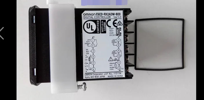 1PC  NEW   Omron   E5CD-RX2ADM-800   free  shipping
